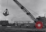 Image Steam Shovel Dearborn Michigan USA, 1931, de la seconde 56 séquences d'archives historiques vidéo 65675041041