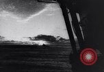 Standbild japanischen Angriff Pearl Harbor Hawaii USA, 1941, aus Sekunde 24 historischem Filmmaterial Videoclip 65675041051