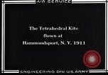 Standbild Tetraeder Kite Hammondsport New York USA, 1930, aus Sekunde 4 historischem Filmmaterial Videoclip 65675041057