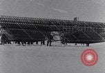 Standbild Tetraeder Kite Hammondsport New York USA, 1930, aus Sekunde 16 historischem Filmmaterial Videoclip 65675041057