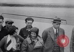Standbild Charles Lindbergh ein Nome Alaska USA, 1931, aus Sekunde 26 historischem Filmmaterial Videoclip 65675041072