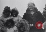 Standbild Charles Lindbergh ein Nome Alaska USA, 1931, aus Sekunde 61 historischem Filmmaterial Videoclip 65675041072