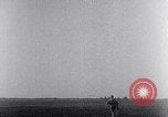 Standbild Charles Lindbergh Ansprüche Orteig-preis für Brooklyn New York City USA, 1927, aus Sekunde 24 historischem Filmmaterial Videoclip 65675041074