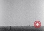 Standbild Charles Lindbergh Ansprüche Orteig-preis für Brooklyn New York City USA, 1927, aus Sekunde 27 historischem Filmmaterial Videoclip 65675041074