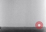 Standbild Charles Lindbergh Ansprüche Orteig-preis für Brooklyn New York City USA, 1927, aus Sekunde 31 historischem Filmmaterial Videoclip 65675041074