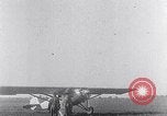 Standbild Charles Lindbergh Ansprüche Orteig-preis für Brooklyn New York City USA, 1927, aus Sekunde 36 historischem Filmmaterial Videoclip 65675041074