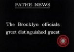 Standbild Charles Lindbergh Ansprüche Orteig-preis für Brooklyn New York City USA, 1927, aus Sekunde 58 historischem Filmmaterial Videoclip 65675041074