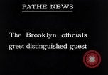 Standbild Charles Lindbergh Ansprüche Orteig-preis für Brooklyn New York City USA, 1927, aus Sekunde 59 historischem Filmmaterial Videoclip 65675041074
