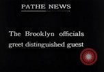 Standbild Charles Lindbergh Ansprüche Orteig-preis für Brooklyn New York City USA, 1927, aus Sekunde 61 historischem Filmmaterial Videoclip 65675041074