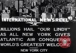 Standbild Charles Lindbergh ticker tape Parade New York City USA, 1927, aus Sekunde 11 historischem Filmmaterial Videoclip 65675041075