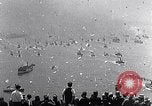 Standbild Charles Lindbergh ticker tape Parade New York City USA, 1927, aus Sekunde 20 historischem Filmmaterial Videoclip 65675041075