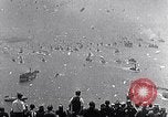Standbild Charles Lindbergh ticker tape Parade New York City USA, 1927, aus Sekunde 22 historischem Filmmaterial Videoclip 65675041075