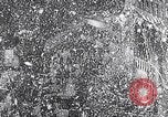 Standbild Charles Lindbergh ticker tape Parade New York City USA, 1927, aus Sekunde 42 historischem Filmmaterial Videoclip 65675041075