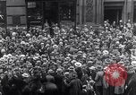Standbild Charles Lindbergh Atlantikflug Paris Frankreich, 1927, aus Sekunde 18 historischem Filmmaterial Videoclip 65675041076