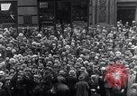 Standbild Charles Lindbergh Atlantikflug Paris Frankreich, 1927, aus Sekunde 19 historischem Filmmaterial Videoclip 65675041076