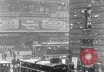 Standbild Charles Lindbergh Atlantikflug Paris Frankreich, 1927, aus Sekunde 46 historischem Filmmaterial Videoclip 65675041076