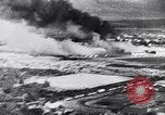 Image Japonais attaquent l'Île Ford Pearl Harbor Hawaii USA, 1941, de la seconde 28 séquences d'archives historiques vidéo 65675041079