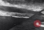 Image Japonais attaquent l'Île Ford Pearl Harbor Hawaii USA, 1941, de la seconde 33 séquences d'archives historiques vidéo 65675041079