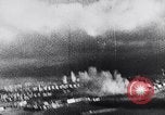 Image Japonais attaquent l'Île Ford Pearl Harbor Hawaii USA, 1941, de la seconde 35 séquences d'archives historiques vidéo 65675041079