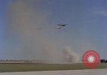 Image Air show Harlingen Texas USA, 1976, de la seconde 23 séquences d'archives historiques vidéo 65675041105