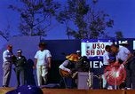 Standbild Bob Hope Bien Hoa in Vietnam, 1965, aus Sekunde 3 historischem Filmmaterial Videoclip 65675041108