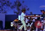 Standbild Bob Hope Bien Hoa in Vietnam, 1965, aus Sekunde 7 historischem Filmmaterial Videoclip 65675041108