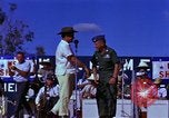Standbild Bob Hope Bien Hoa in Vietnam, 1965, aus Sekunde 9 historischem Filmmaterial Videoclip 65675041108
