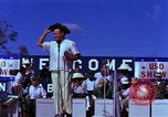 Standbild Bob Hope Bien Hoa in Vietnam, 1965, aus Sekunde 15 historischem Filmmaterial Videoclip 65675041108