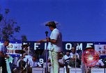 Standbild Bob Hope Bien Hoa in Vietnam, 1965, aus Sekunde 24 historischem Filmmaterial Videoclip 65675041108