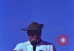 Standbild Bob Hope Bien Hoa in Vietnam, 1965, aus Sekunde 43 historischem Filmmaterial Videoclip 65675041108