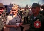 Standbild Bob Hope Tan Son Nhut Vietnam, 1965, aus Sekunde 15 historischem Filmmaterial Videoclip 65675041117