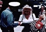 Standbild Carole Landis unterhaltsam Truppen Eniwetok Atoll Marshall Inseln, 1944, aus Sekunde 40 historischem Filmmaterial Videoclip 65675041119