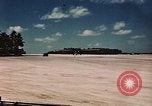 Standbild Bob Hope Bonriki Island Pacific Theater, 1944, aus Sekunde 12 historischem Filmmaterial Videoclip 65675041126