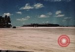Standbild Bob Hope Bonriki Island Pacific Theater, 1944, aus Sekunde 14 historischem Filmmaterial Videoclip 65675041126