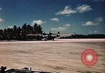 Standbild Bob Hope Bonriki Island Pacific Theater, 1944, aus Sekunde 22 historischem Filmmaterial Videoclip 65675041126