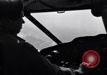 Standbild C-82 Flugzeuge Air Drop liefert Korea, 1950, aus Sekunde 24 historischem Filmmaterial Videoclip 65675041138
