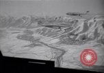 Standbild C-82 Flugzeuge Air Drop liefert Korea, 1950, aus Sekunde 27 historischem Filmmaterial Videoclip 65675041138