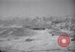 Standbild C-82 Flugzeuge Air Drop liefert Korea, 1950, aus Sekunde 41 historischem Filmmaterial Videoclip 65675041138