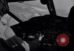 Standbild C-82 Flugzeuge Air Drop liefert Korea, 1950, aus Sekunde 44 historischem Filmmaterial Videoclip 65675041138
