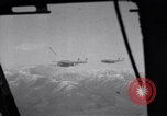 Standbild C-82 Flugzeuge Air Drop liefert Korea, 1950, aus Sekunde 53 historischem Filmmaterial Videoclip 65675041138