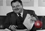 Standbild Preis Control Act United States USA, 1951, aus Sekunde 33 historischem Filmmaterial Videoclip 65675041139