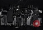 Image tales de demain fashion show United States USA, 1951, de la seconde 7 séquences d'archives historiques vidéo 65675041141
