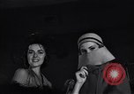 Image tales de demain fashion show United States USA, 1951, de la seconde 30 séquences d'archives historiques vidéo 65675041141