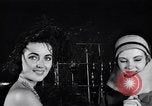 Image tales de demain fashion show United States USA, 1951, de la seconde 37 séquences d'archives historiques vidéo 65675041141