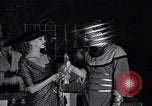 Image tales de demain fashion show United States USA, 1951, de la seconde 56 séquences d'archives historiques vidéo 65675041141