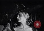 Image tales de demain fashion show United States USA, 1951, de la seconde 61 séquences d'archives historiques vidéo 65675041141