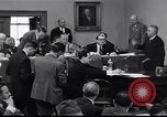Standbild Kefauver Ausschuss New York United States USA, 1951, aus Sekunde 25 historischem Filmmaterial Videoclip 65675041151