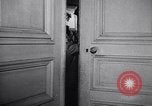 Standbild französische Hüte Frankreich, 1952, aus Sekunde 7 historischem Filmmaterial Videoclip 65675041157