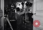 Standbild französische Hüte Frankreich, 1952, aus Sekunde 8 historischem Filmmaterial Videoclip 65675041157