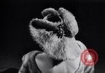Standbild französische Hüte Frankreich, 1952, aus Sekunde 45 historischem Filmmaterial Videoclip 65675041157